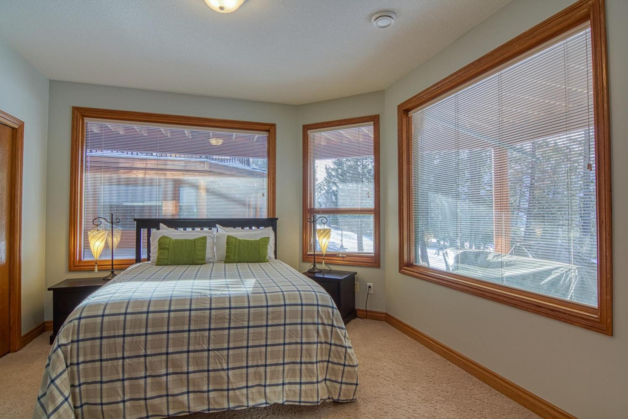 Marble Canyon Fairmont Hot Springs Exterior photo